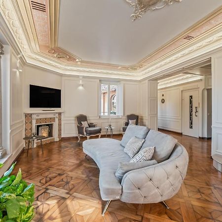 Bmga L Viapaola43 Palace Luxury Penthouse 2Bdr Рим Екстериор снимка